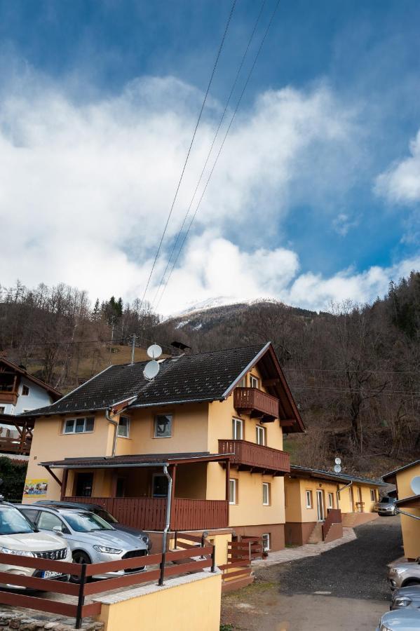 Haus Alpenblick Moelltal Hotell Flattach Eksteriør bilde